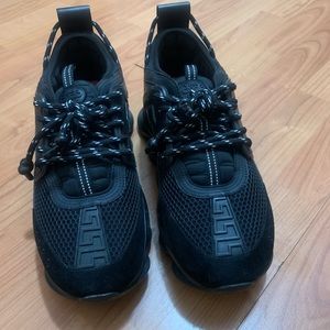 Versace chain reaction